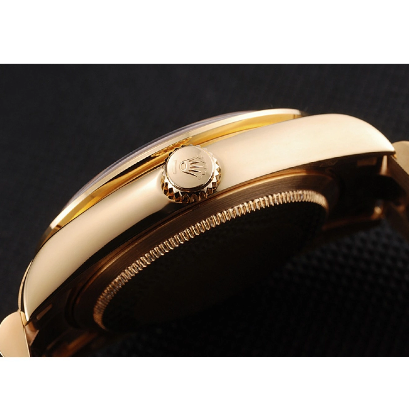 Aaa replica watch Pave And Day Case Bezel Date Bracelet Swiss Diamond Rolex Dial Gold And 0726